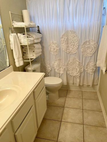 115 Merryweather Cir, Conroe TX  77384-5056 exterior