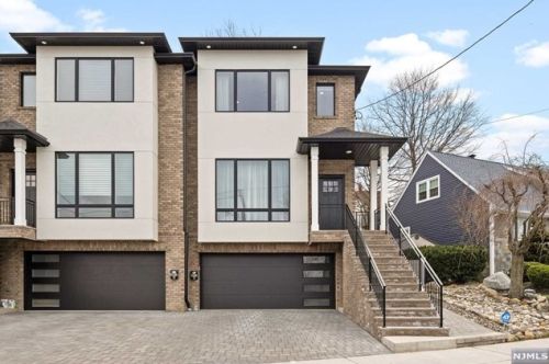 403 Northwood Way, Palisades Park, NJ 07650-1921
