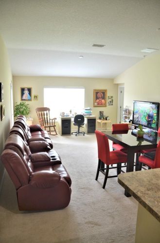 2723 Carrickton Cir, Orlando FL  32824-4229 exterior