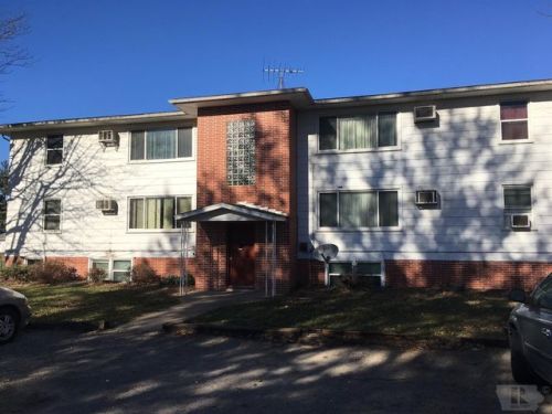 402 Kennedy Dr, Toolesboro, IA 52653-1381