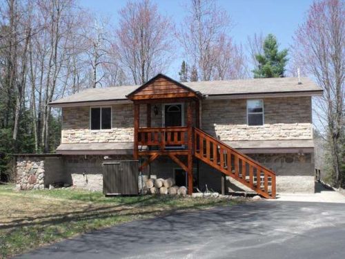 13020 Groh Ln, Mountain, WI 54149-9460