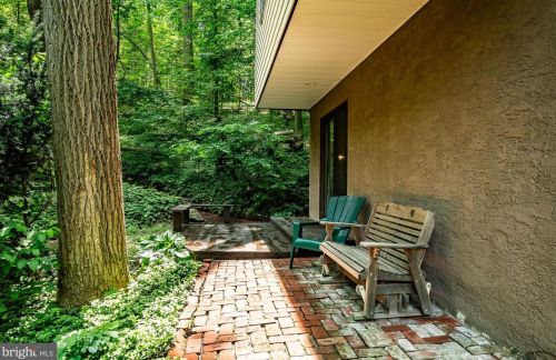 1618 Bondsville Rd, Downingtown PA  19335-1320 exterior