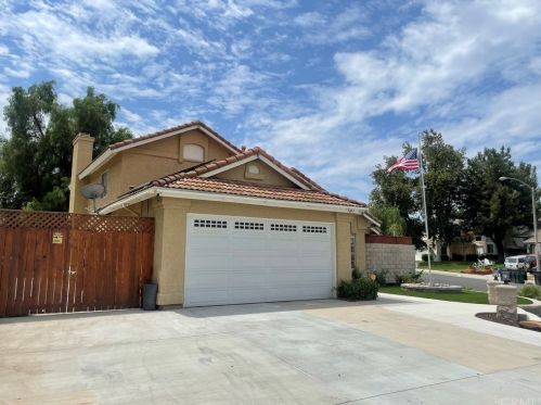 9203 Owari Ln, Riverside, CA 92508-6233