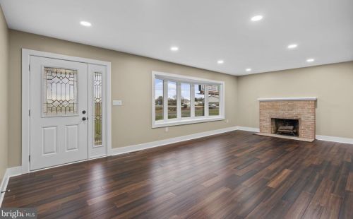 250 Shady Ln, Carlisle PA  17013-1637 exterior