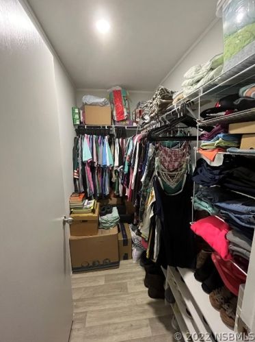 5266 Pineland Ave, Daytona Beach FL  32127-8218 exterior