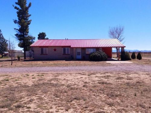 3063 Saguaro Rd, Willcox, AZ 85643-3285