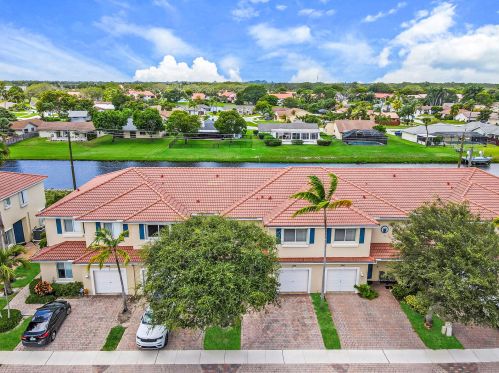 2766 Evergreen Cir, Boynton Beach, FL 33426-8656