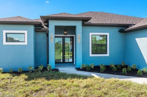4307 19th St, Lehigh Acres, FL