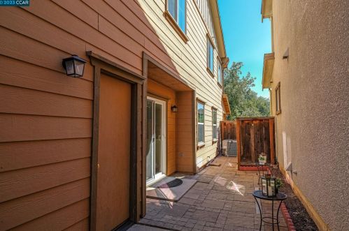 73 Xena Ct, West Pittsburg, CA 94565-7909