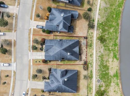 8011 Lake Commons Dr, Richmond, TX 77469-1793