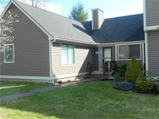 21 Reed Ct, Bloomfield, CT 06002-1663