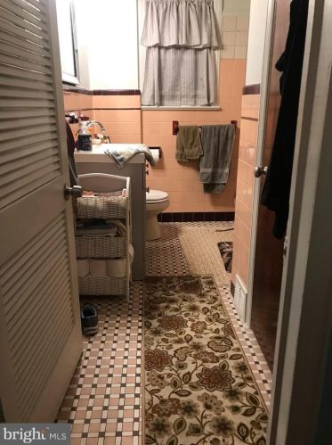 5022 River Rd, Camden NJ  08110-2843 exterior