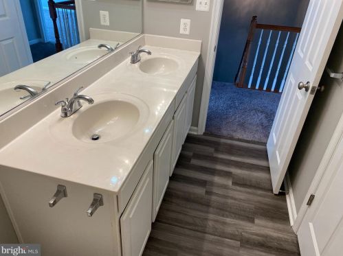 35 Chadwick Dr, Charles Town WV  25414-4464 exterior