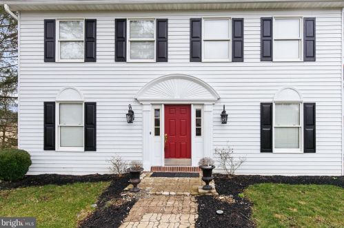 23 Yellowbreeches Rd, Carlisle PA  17015-9174 exterior