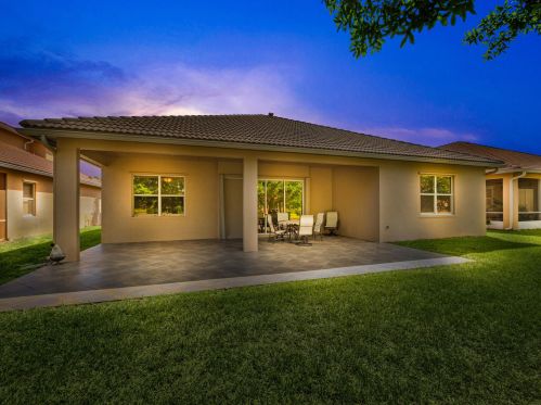 359 Sheffield Cir, Port Saint Lucie, FL 34983-3427