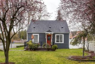 8855 D St, Tacoma WA  98445-2245 exterior