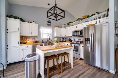 2739 Greystoke Dr, Xenia OH 45385-5720 exterior