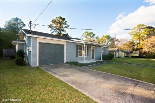 3224 Riddle Dr, Tallahassee, FL 32309-3626