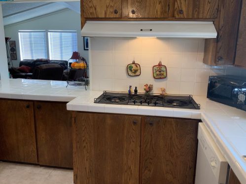 200 Queens Way, West Pittsburg CA  94565-5429 exterior