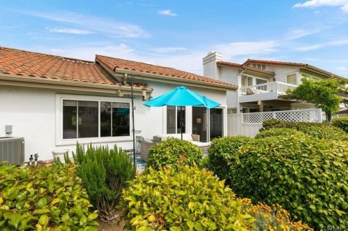 4568 Cordoba Way, Oceanside CA  92056-5102 exterior