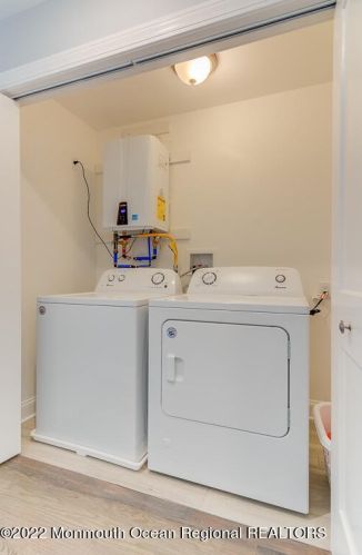 42 Kearney Ave, Pelican Island NJ  08751-1922 exterior