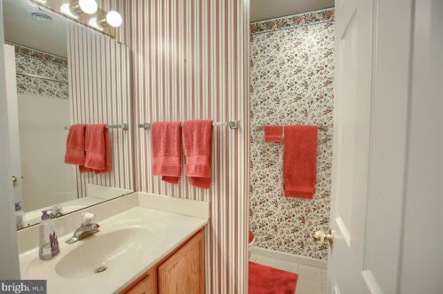 9 Pheasant St, Navy Sup Dpt PA  17050-3145 exterior