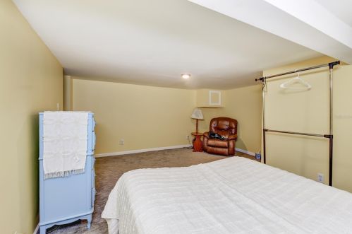 2704 Oak Rd, Deland FL  32720-2024 exterior