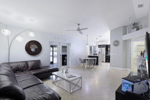 5197 20th Ct, Naples, FL 34116-6215