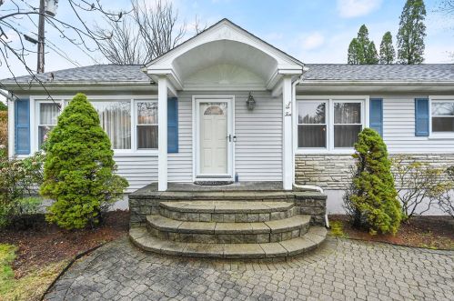 10 Field Rd, Danbury, CT 06811-4539