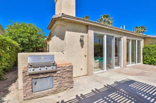 47850 Via Nice, La Quinta CA  92253-2159 exterior