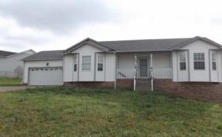 2120 Hollandale Cir, Columbia, TN 38401-5692