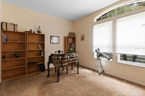 6056 Lake Melrose Dr, Orlando FL  32829-7691 exterior