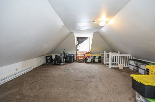 15 Fairview Ave, Nashua NH 03060-4105 exterior