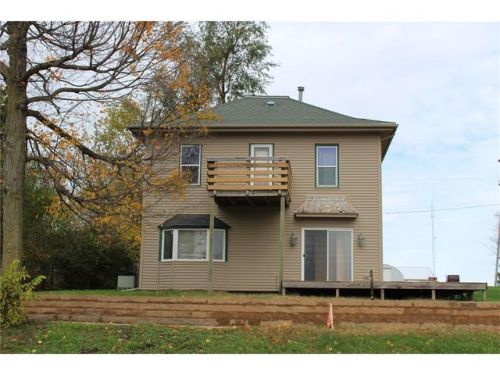 102 Maple St, Garrison, IA 52229-9529