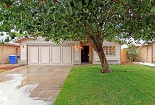 1163 Tempe Dr, Hanford, CA 93230-5848