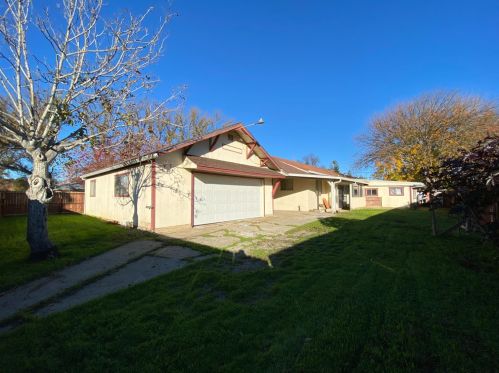 414 Walnut St, Fruto, CA 95988-3139