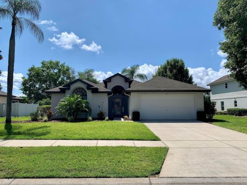 4913 Abaco Dr, Tavares, FL 32778-4775