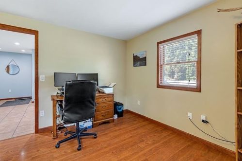 264 Lindsay Rd, Zelienople PA  16063-3210 exterior