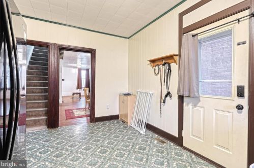 137 East St, Spring Grove PA  17362-1215 exterior