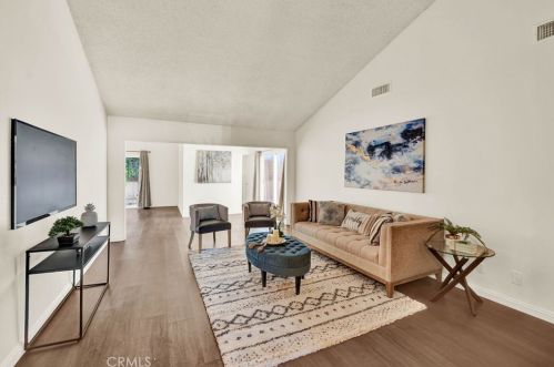 2804 Valley View Ave, West Covina CA  91792-3155 exterior