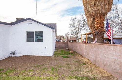 44502 Date Ave, Lancaster CA 93534-3515 exterior