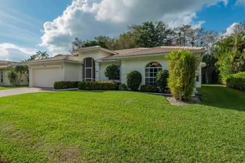 116 Chestnut Cir, West Palm Beach, FL 33411-4736