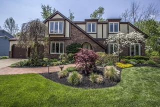 71 Ormsbee Ave, Westerville, OH 43081-1122
