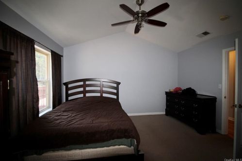 73 Manchester Rd, Rock Hill NY  12775-6112 exterior