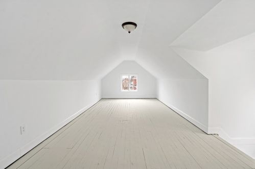 2621 Grandview Ave, Mckeesport PA  15132-7831 exterior