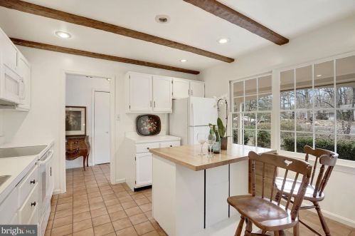 2509 Goldcup Ln, Herndon VA 20191-4220 exterior