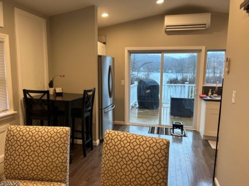 44 Strawberry Point Dr, Andover NJ  07821-3704 exterior