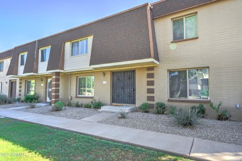 5141 Granite Reef Rd, Scottsdale AZ  85250-7422 exterior