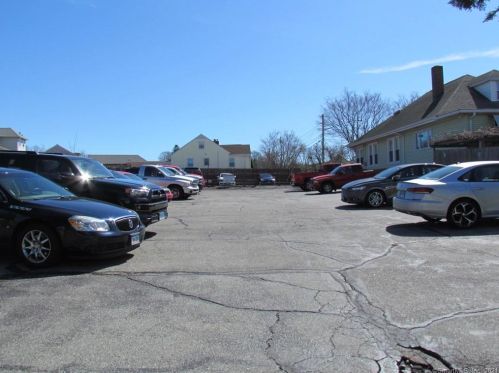 32 Denison Ave, Groton CT  06340-4415 exterior