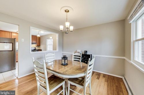 4326 Granby Rd, Woodbridge VA  22193-2514 exterior
